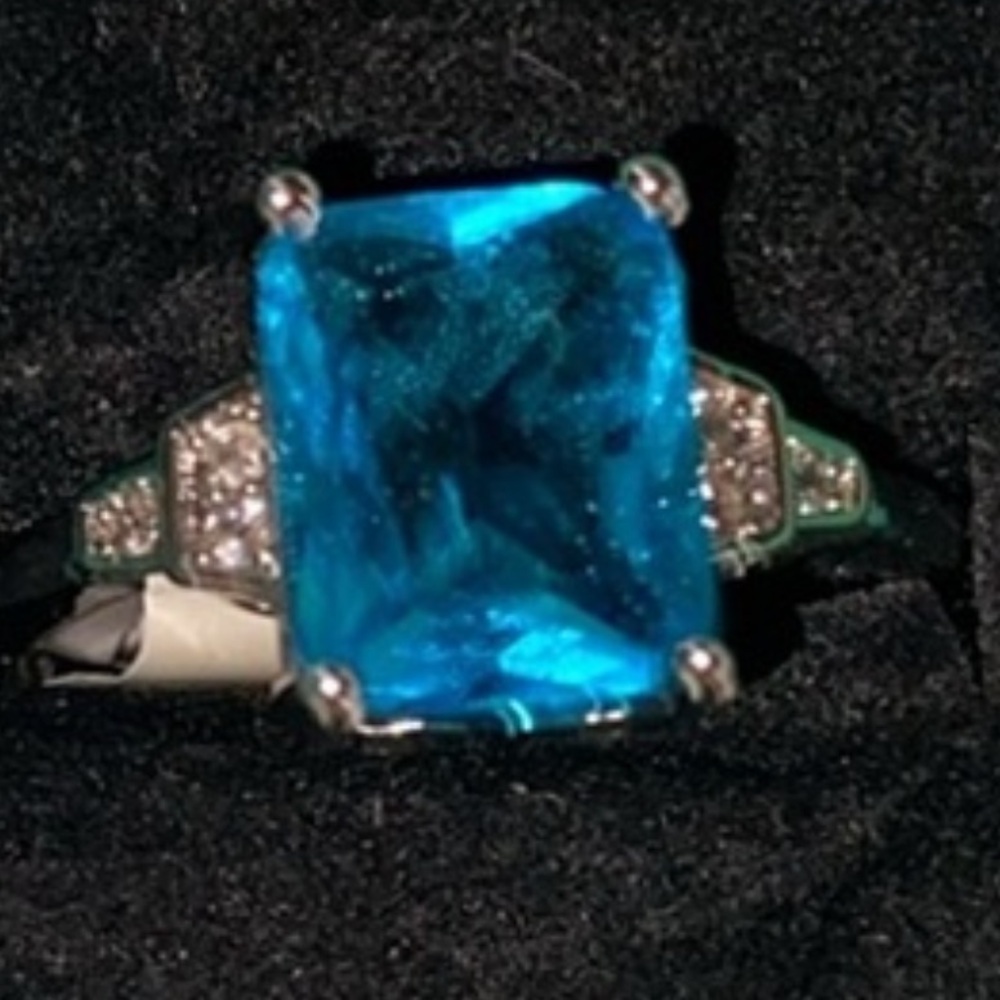 NWT CARIBBEAN Blue Topaz .925 SS Ring
